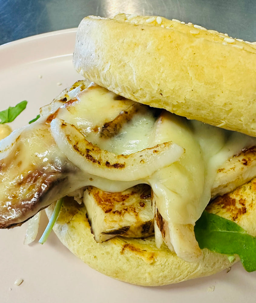 GRILLED CHICKEN MELT (COMBO)